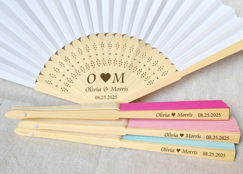 Wedding Fans for Guests in bulk/Custom Wedding Favors/Wedding Hand Fan/Personalized Engraved Fans/Party Favor Hand Fans/White Paper Fan Set