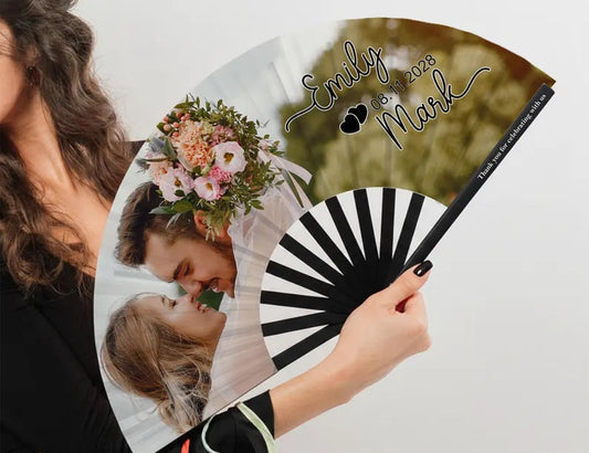 The Art of Custom Folding Fans: Craft Your Perfect Personalized Statement